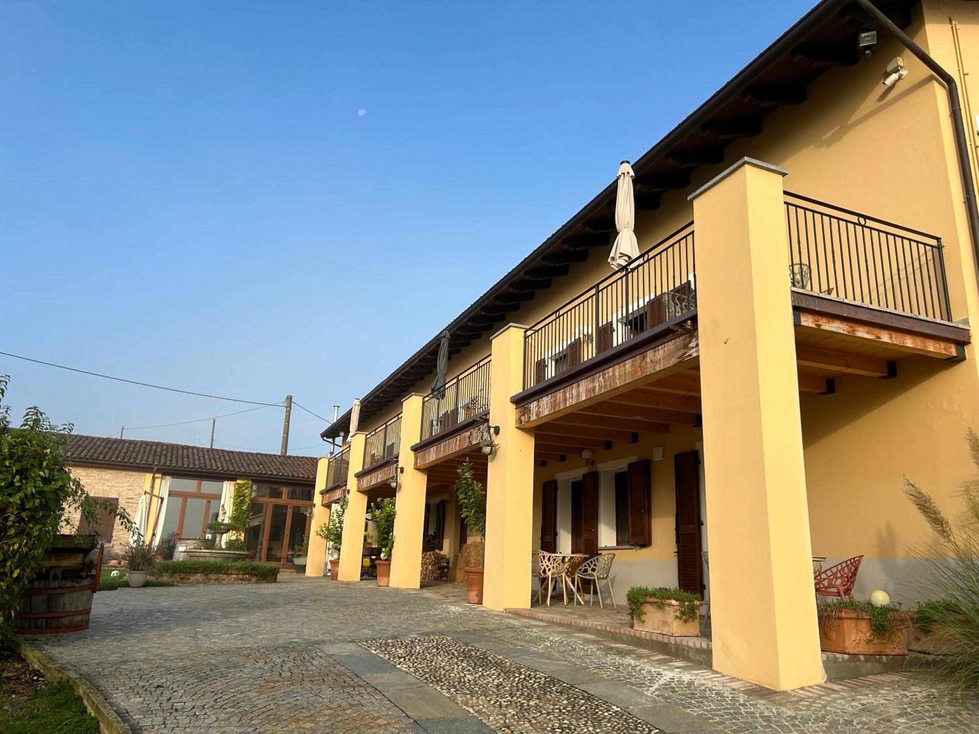 Villa Vigneto San Marzano Oliveto Exteriör bild